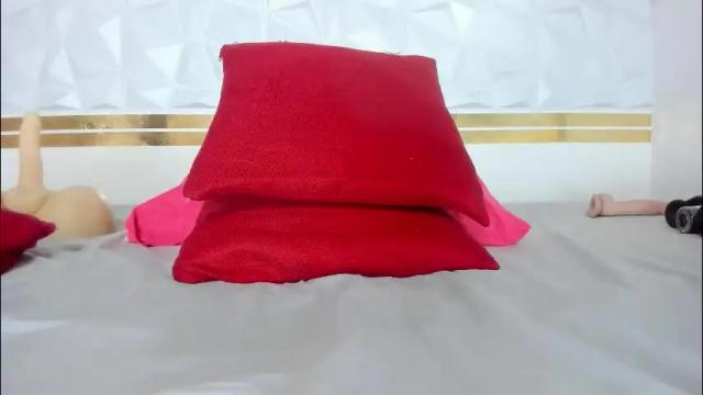 Image 6 of sara_collinnss Stream on Chaturbate on 1 month ago