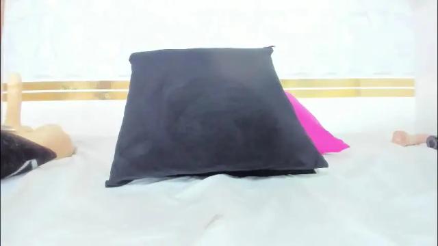 Image 10 of sara_collinnss Stream on Chaturbate on 1 month ago