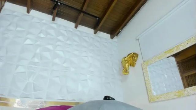 Image 12 of sara_collinnss Stream on Chaturbate on 1 month ago