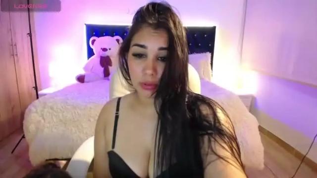 Image 3 of sara_ds_ Stream on Chaturbate on 18 months ago
