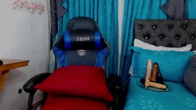 Image 2 of sara_greyx Stream on Chaturbate on 13 months ago