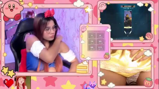 Image 3 of sara_hil Stream on Chaturbate on 27 days ago