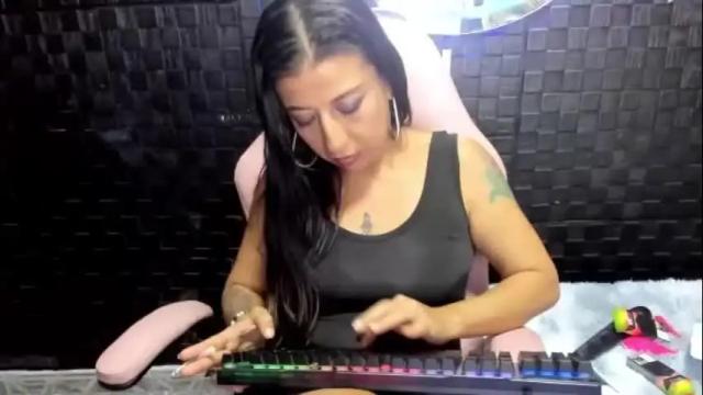 Image 11 of sara_hot_2 Stream on Chaturbate on 1 month ago