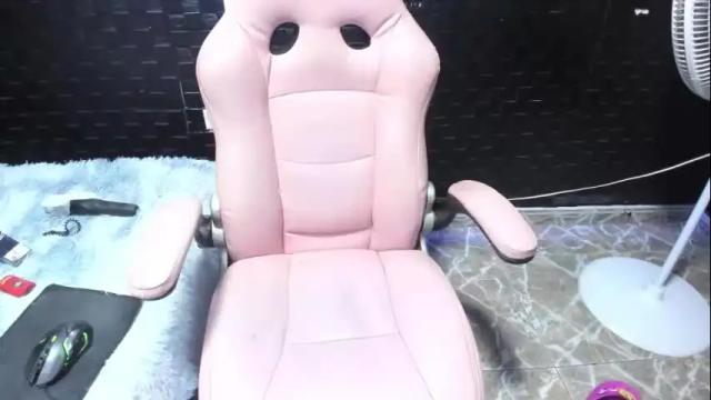 Image 3 of sara_hot_2 Stream on Chaturbate on 11 days ago