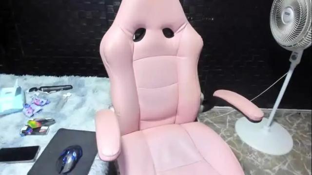 Image 10 of sara_hot_2 Stream on Chaturbate on 1 month ago