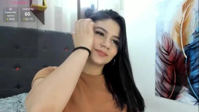 Image 2 of sara_johnsonn1 Stream on Chaturbate on 15 days ago