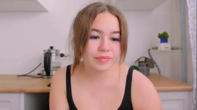 Image 2 of sara_kox Stream on Chaturbate on 11 days ago