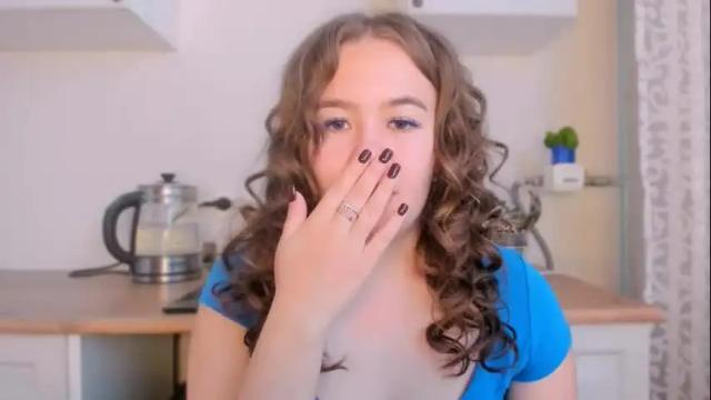 Image 2 of sara_kox Stream on Chaturbate on 7 days ago