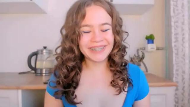 Image 3 of sara_kox Stream on Chaturbate on 7 days ago