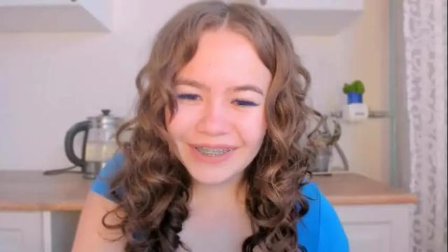 Image 4 of sara_kox Stream on Chaturbate on 7 days ago