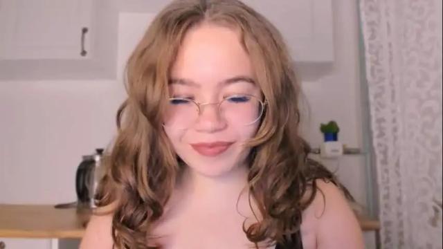 Image 8 of sara_kox Stream on Chaturbate on 4 days ago
