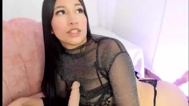 Image 11 of sara_kurt Stream on Chaturbate on 1 month ago