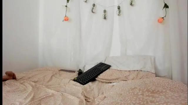 Image 8 of sara_kurt Stream on Chaturbate on 1 month ago