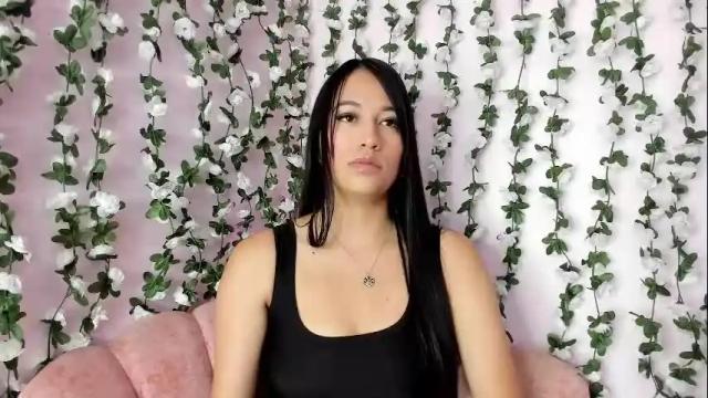 Image 8 of sara_kurt Stream on Chaturbate on 26 days ago