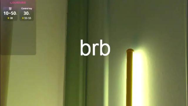 Image 11 of sara_lewiis Stream on Chaturbate on 2 months ago