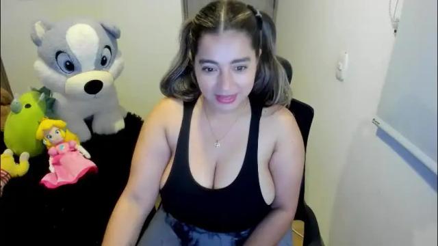 Image 11 of sara_lizcano Stream on Chaturbate on 24 days ago