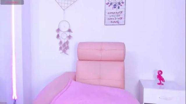 Image 4 of sara_mattel Stream on Chaturbate on 6 days ago