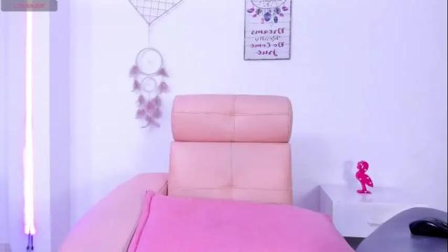 Image 10 of sara_mattel Stream on Chaturbate on 1 month ago