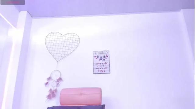Image 2 of sara_mattel Stream on Chaturbate on 1 month ago