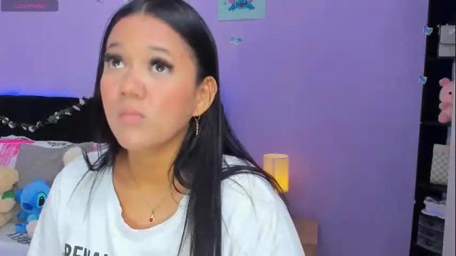 Image 6 of sara_mendez2_ Stream on Chaturbate on 13 days ago