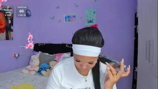 Image 2 of sara_mendez2_ Stream on Chaturbate on 5 days ago