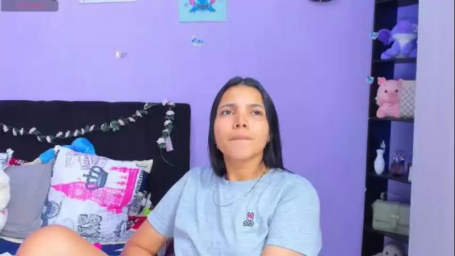 Image 6 of sara_mendez2_ Stream on Chaturbate on 1 month ago