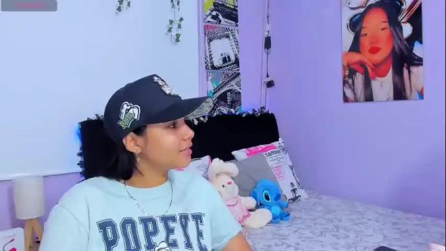 Image 12 of sara_mendez2_ Stream on Chaturbate on 1 month ago