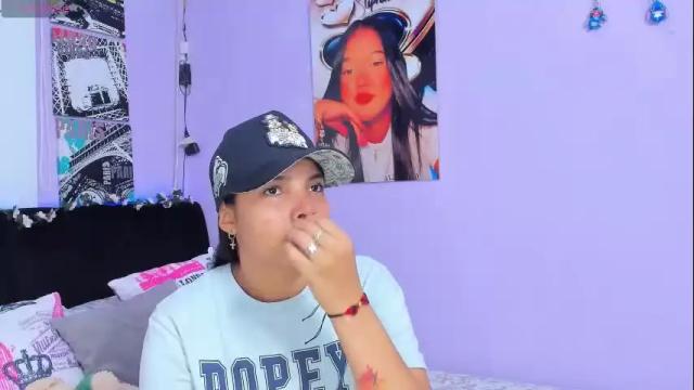 Image 2 of sara_mendez2_ Stream on Chaturbate on 1 month ago