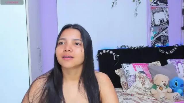 Image 10 of sara_mendez2_ Stream on Chaturbate on 28 days ago