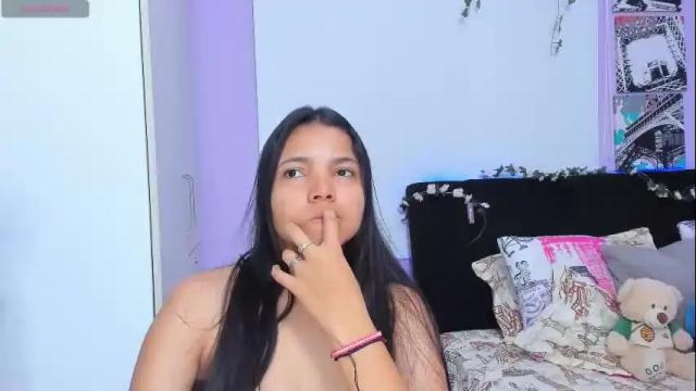 Image 2 of sara_mendez2_ Stream on Chaturbate on 28 days ago