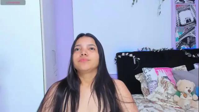 Image 6 of sara_mendez2_ Stream on Chaturbate on 28 days ago