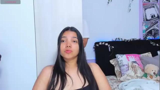 Image 8 of sara_mendez2_ Stream on Chaturbate on 28 days ago