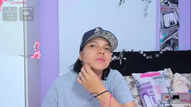 Image 2 of sara_mendez2_ Stream on Chaturbate on 25 days ago