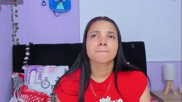 Image 3 of sara_mendez2_ Stream on Chaturbate on 17 days ago