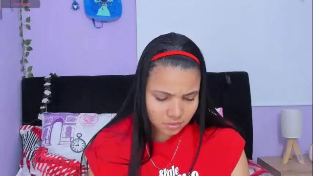 Image 4 of sara_mendez2_ Stream on Chaturbate on 17 days ago