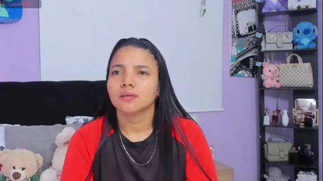 Image 4 of sara_mendez2_ Stream on Chaturbate on 15 days ago