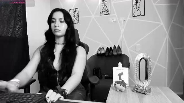 Image 10 of sara_moon3 Stream on Chaturbate on 9 days ago