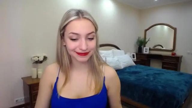 Image 11 of sara_parke Stream on Chaturbate on 15 months ago