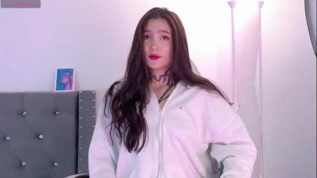 Image 4 of sara_queen9 Stream on Chaturbate on 2 months ago