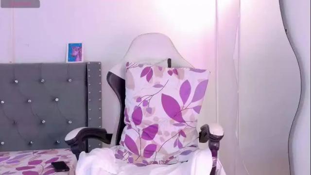 Image 8 of sara_queen9 Stream on Chaturbate on 2 months ago