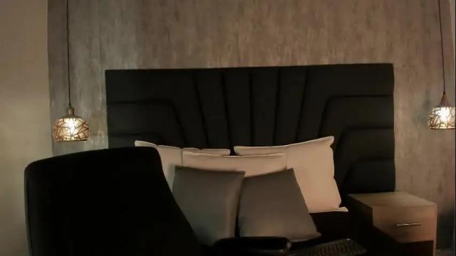 Thumbnail 1, sara_stone17's Stream at Chaturbate, 1 month ago