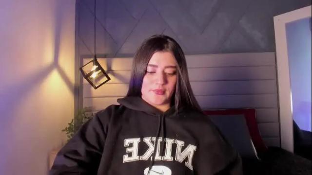 Image 6 of sara_stone17 Stream on Chaturbate on 9 days ago