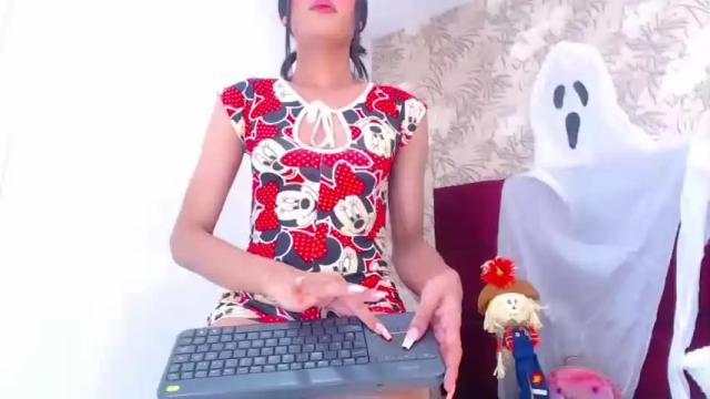 Image 2 of sara_valentiina01 Stream on Chaturbate on 19 months ago