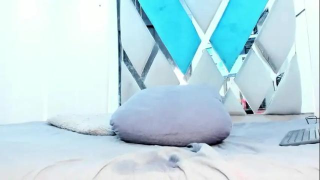 Image 3 of sara_valentina66 Stream on Chaturbate on 20 months ago