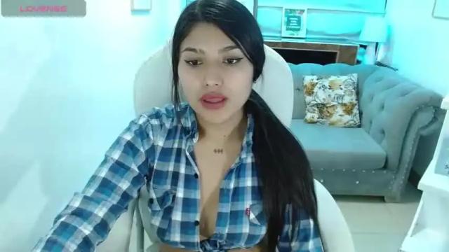 Image 6 of sara_xmith Stream on Chaturbate on 15 months ago
