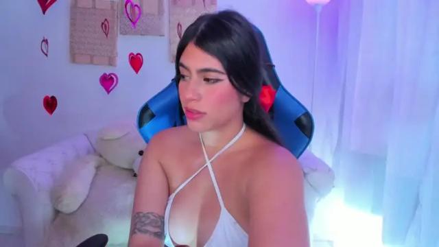 Image 6 of saraa_evans_ Stream on Chaturbate on 16 months ago