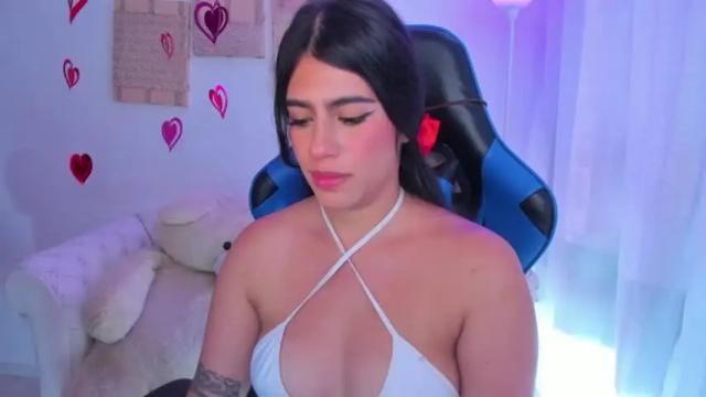 Image 8 of saraa_evans_ Stream on Chaturbate on 16 months ago