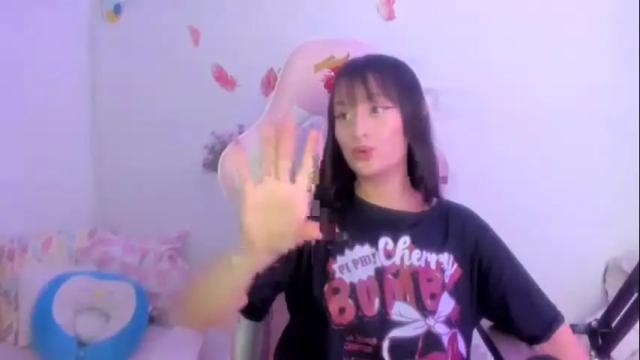 Image 3 of saraa_ramirez Stream on Chaturbate on 1 month ago