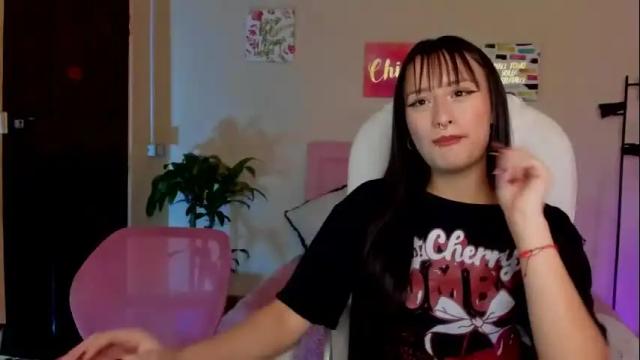 Image 6 of saraa_ramirez Stream on Chaturbate on 27 days ago