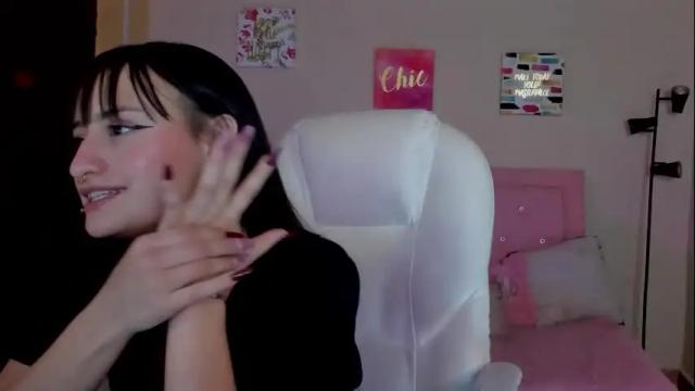 Thumbnail 1, saraa_ramirez's Stream at Chaturbate, 23 days ago